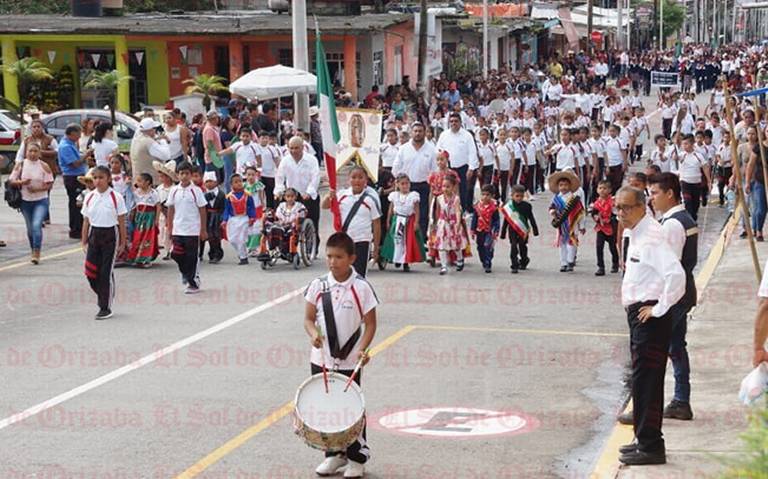 Llevan a cabo colorido desfile por el 109 aniversario de la Revolución  Mexicana - El Sol de Córdoba | Noticias Locales, Policiacas, sobre México,  Veracruz y el Mundo