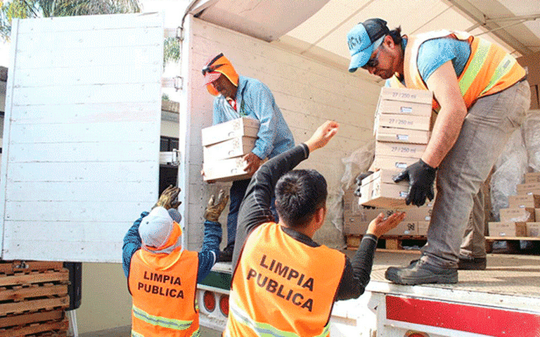 Reciben más de mil niños de 22 escuelas, desayunos fríos Orizaba Veracruz  DIF Municipal entrega apoyos alimenticios en programa de desayunos fríos y  calientes a estudiantes de escasos recursos en 22 escuelas